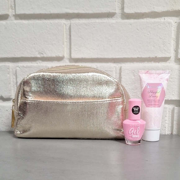 Lancome Gold Metallic Make-Up Bag, Bebe Hand Cream & Polish Beauty Bundle. New! - Picture 1 of 8